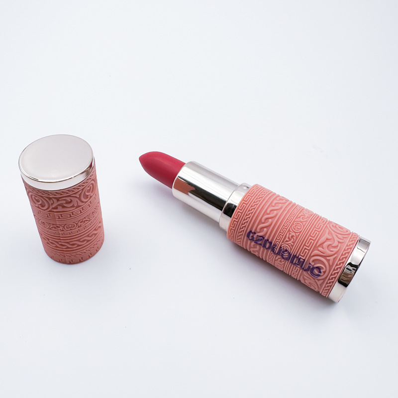 Cross-border OEM/ODM Lipstick Manufacturing Services Matte Velvet Moisturizing Lipsticks Embossed Texture Pearly Finish Custom