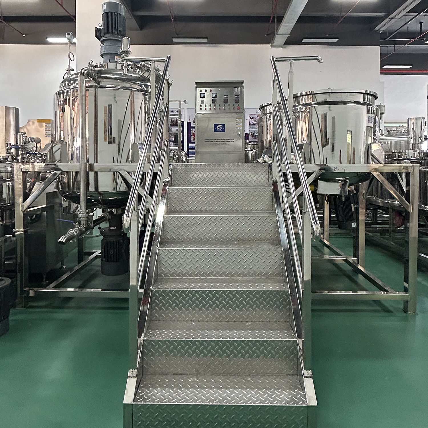 Full Production Line For Cream Lotion Ointment Cosmetics Mixing Equipment Machine